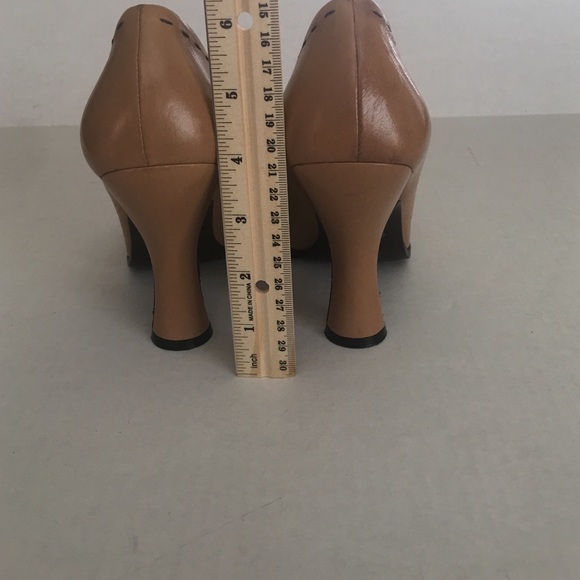 PRADA AUTHENTIC FUNKY ROSE LEATHER HEELS - Picture 4 of 6